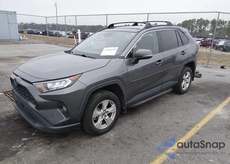 2021 Toyota Rav4 Xle z USA, uszkodzony, nr VIN 2T3P1RFV6MC185208